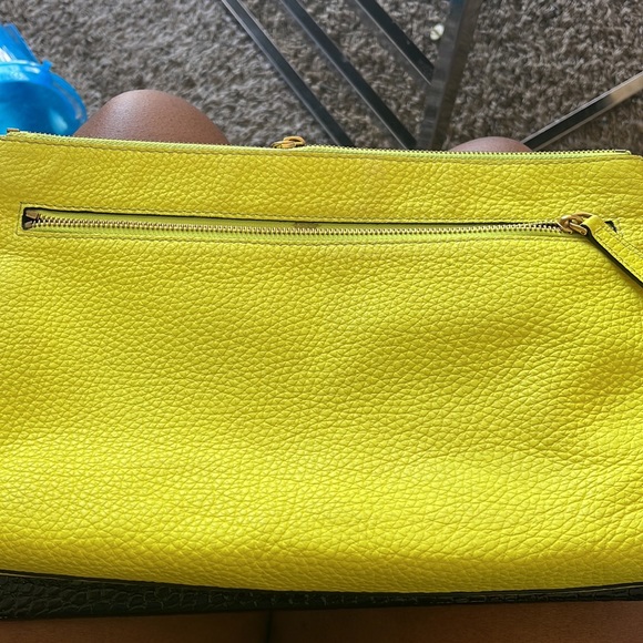 Burberry clutch - Picture 2 of 2